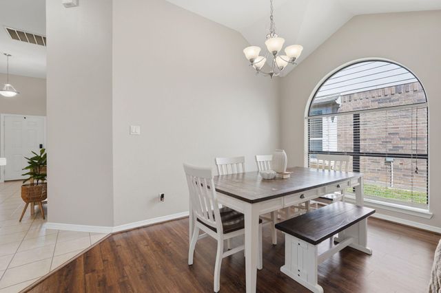 8032 N Tarrytown Crossing Drive, Conroe, TX 77304