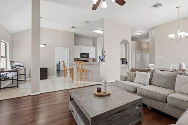 8032 N Tarrytown Crossing Drive, Conroe, TX 77304