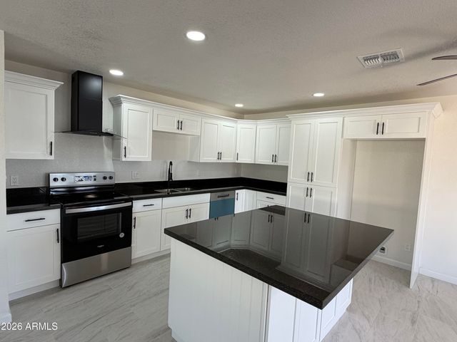 14066 N 48TH Avenue, Glendale, AZ 85306