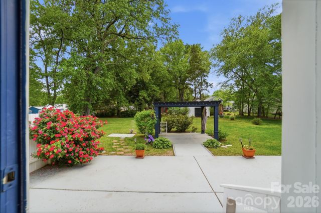324 Autumn Drive, Harrisburg, NC 28075