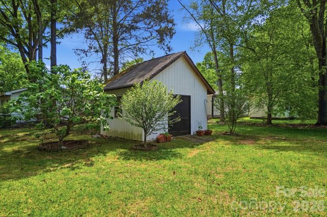 324 Autumn Drive, Harrisburg, NC 28075