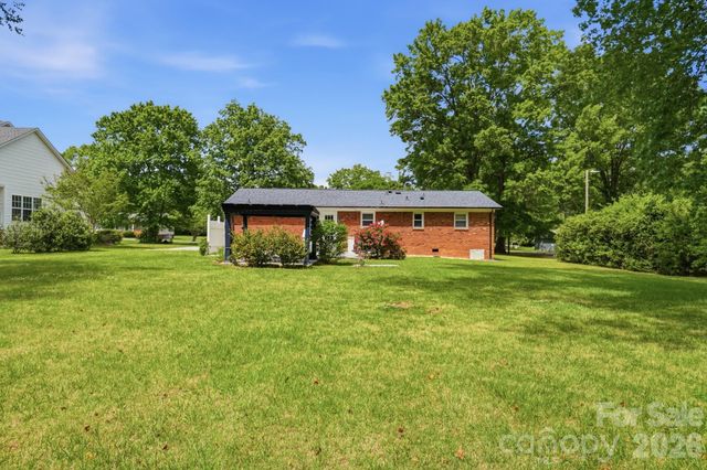 324 Autumn Drive, Harrisburg, NC 28075
