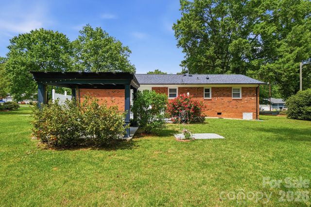 324 Autumn Drive, Harrisburg, NC 28075