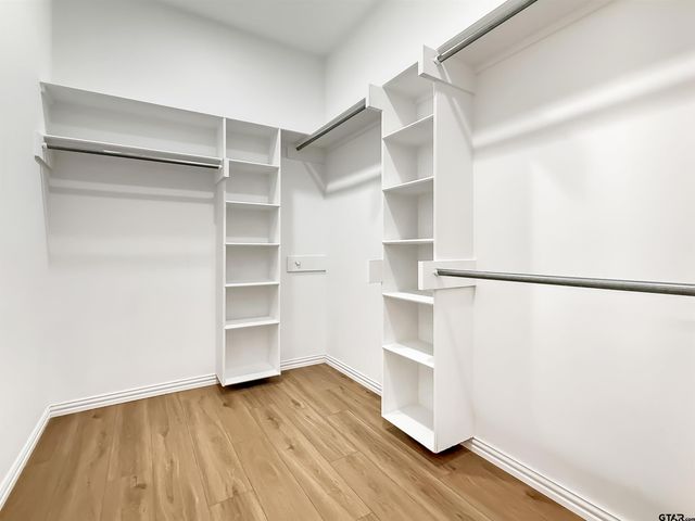 2138 Evansburg Ln, Tyler, TX 75703