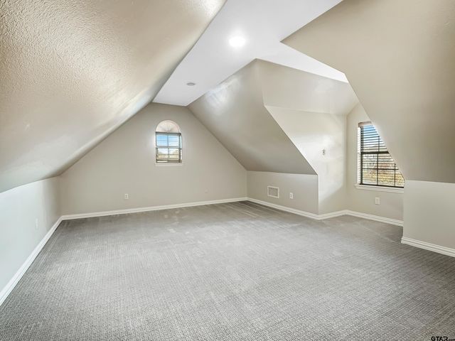 2138 Evansburg Ln, Tyler, TX 75703