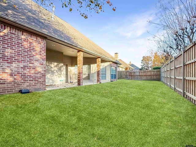 2138 Evansburg Ln, Tyler, TX 75703