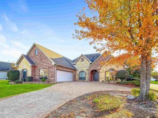 2138 Evansburg Ln, Tyler, TX 75703