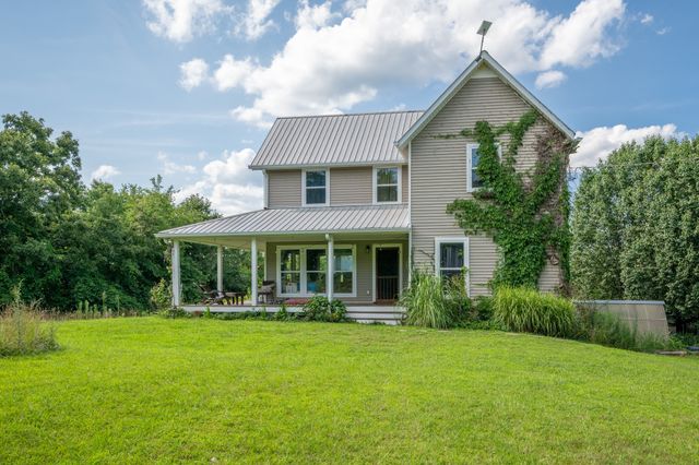 1255 Moss Branch Rd, Bon Aqua, TN 37025