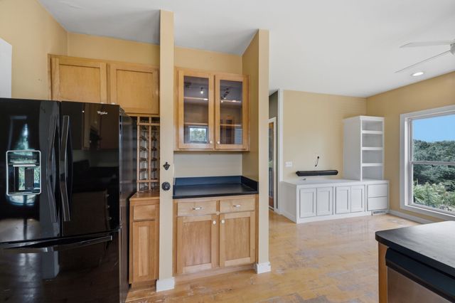 1255 Moss Branch Rd, Bon Aqua, TN 37025