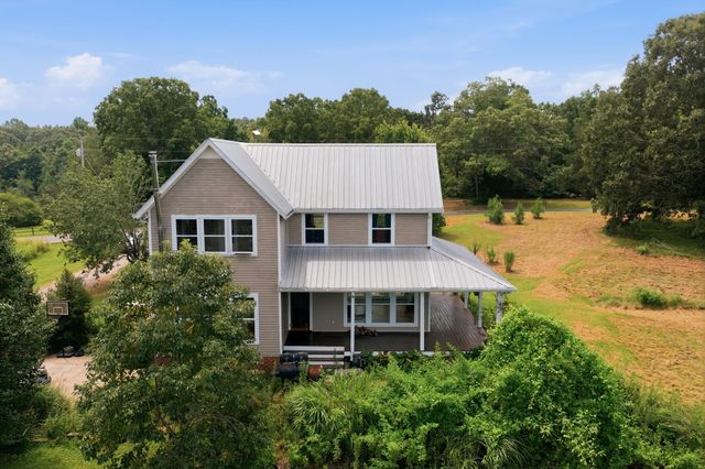 1255 Moss Branch Rd, Bon Aqua, TN 37025