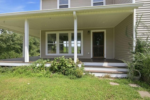 1255 Moss Branch Rd, Bon Aqua, TN 37025
