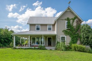 1255 Moss Branch Rd, Bon Aqua, TN 37025