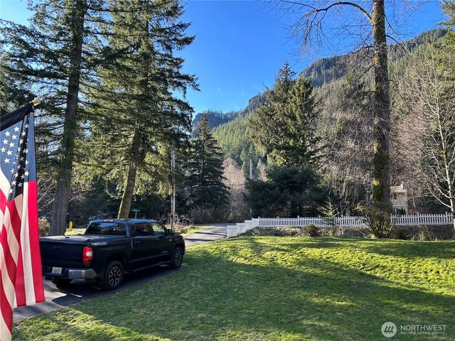 17316 424th Avenue SE, North Bend, WA 98045