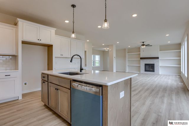 11105 N 162 Circle, Bennington, NE 68007