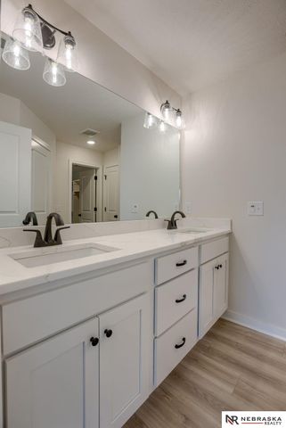 11105 N 162 Circle, Bennington, NE 68007