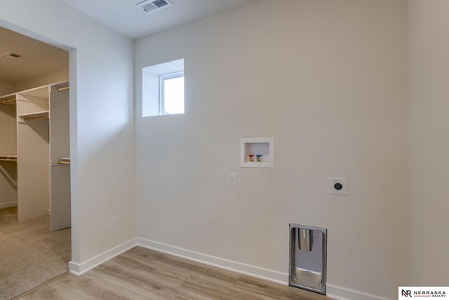 11105 N 162 Circle, Bennington, NE 68007