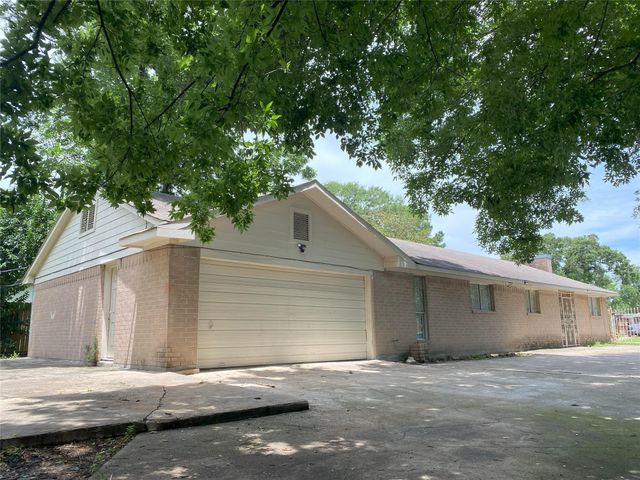 4601 Reveille Street, Houston, TX 77087