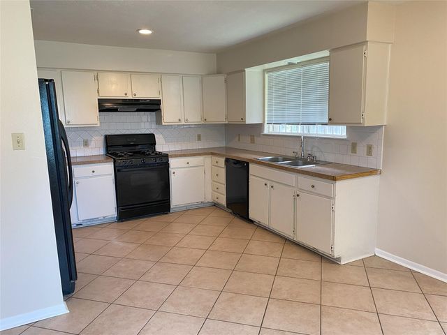 4601 Reveille Street, Houston, TX 77087