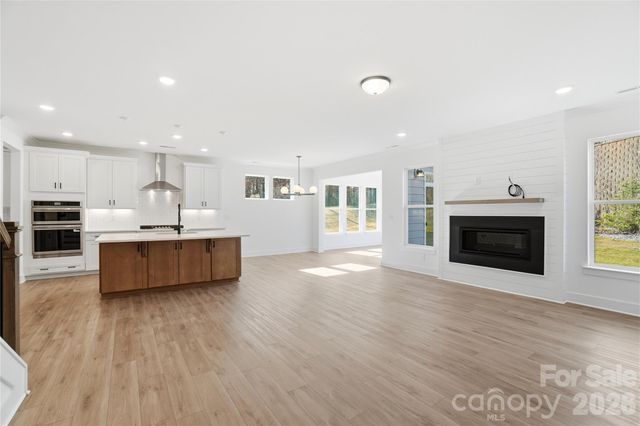 107 Longwood Road, Mooresville, NC 28115