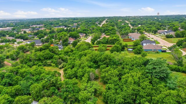 5020 Humbert Avenue, Fort Worth, TX 76107