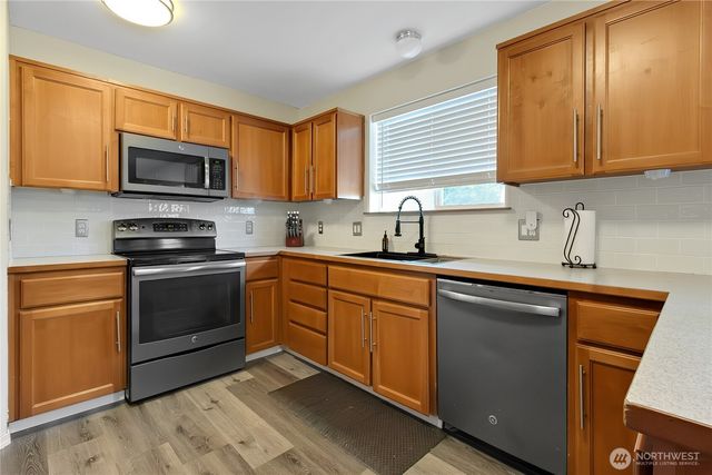 16656 91st Avenue SE, Yelm, WA 98597