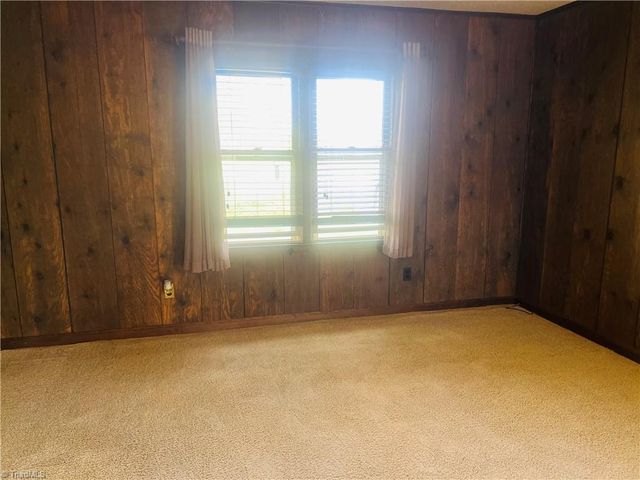 164 Royal Lane, Dobson, NC 27017