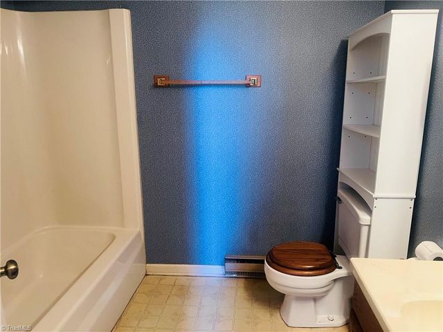 164 Royal Lane, Dobson, NC 27017