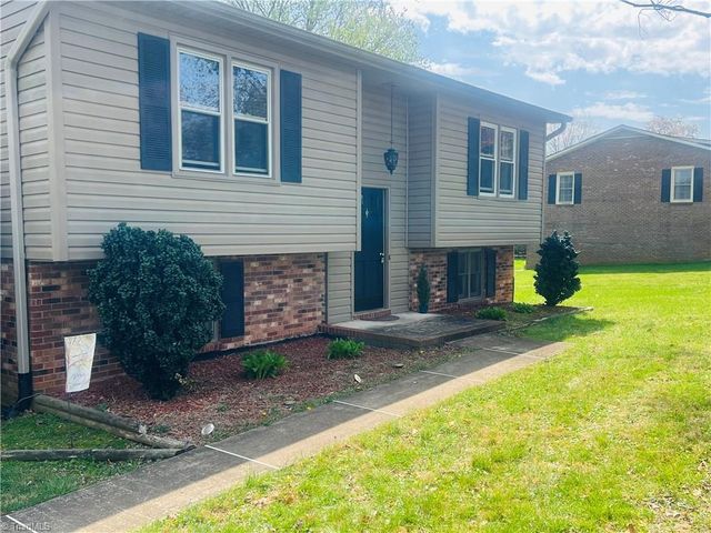 164 Royal Lane, Dobson, NC 27017