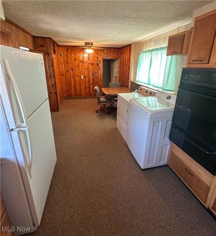 415 S Sycamore Street, Ravenna, OH 44266