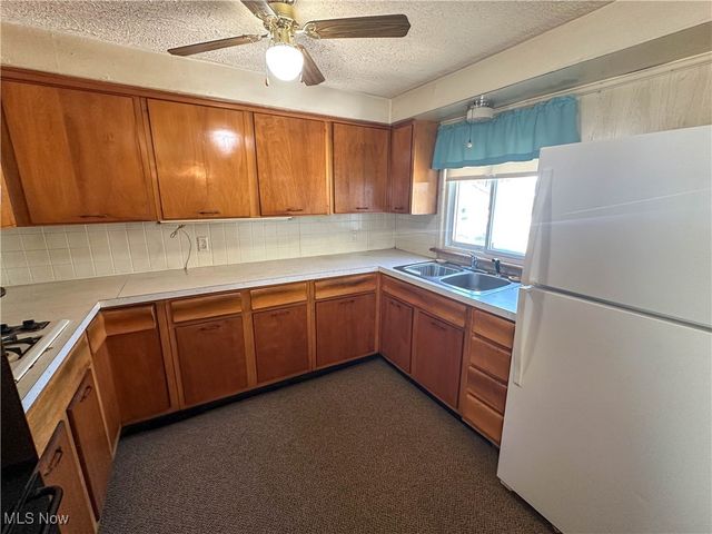 415 S Sycamore Street, Ravenna, OH 44266