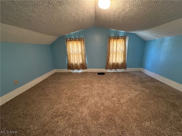 415 S Sycamore Street, Ravenna, OH 44266