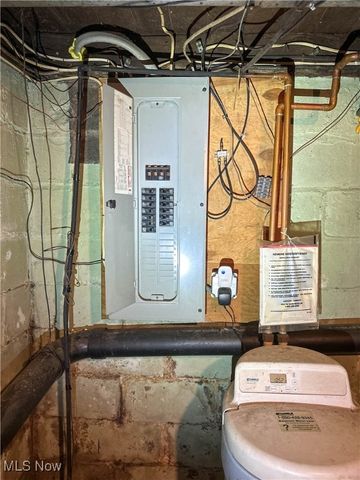 415 S Sycamore Street, Ravenna, OH 44266