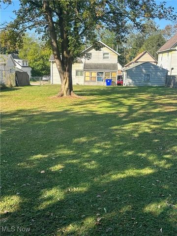 415 S Sycamore Street, Ravenna, OH 44266