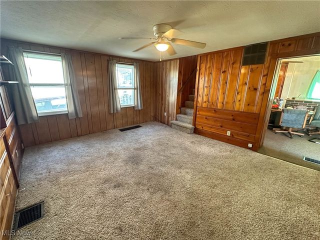 415 S Sycamore Street, Ravenna, OH 44266