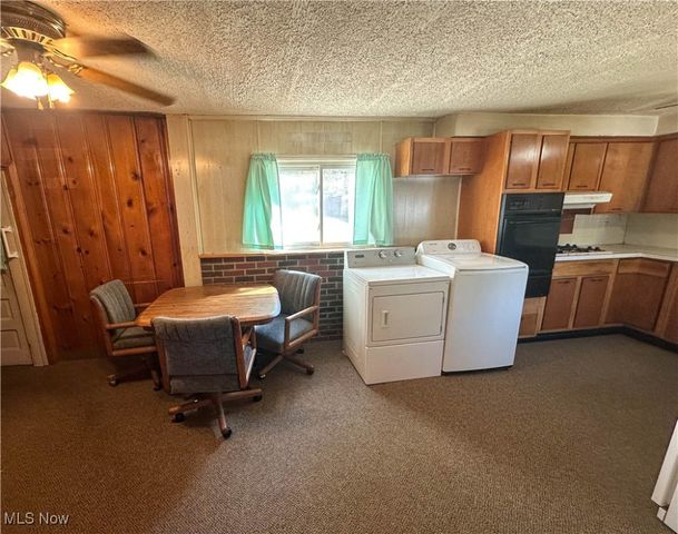 415 S Sycamore Street, Ravenna, OH 44266