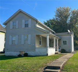 415 S Sycamore Street, Ravenna, OH 44266