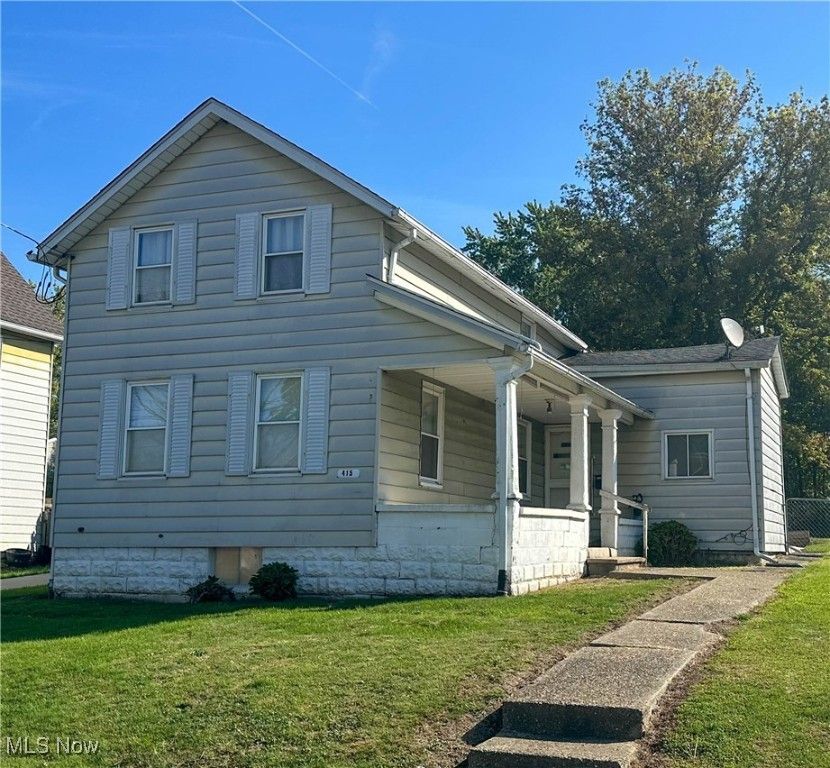 415 S Sycamore Street, Ravenna, OH 44266