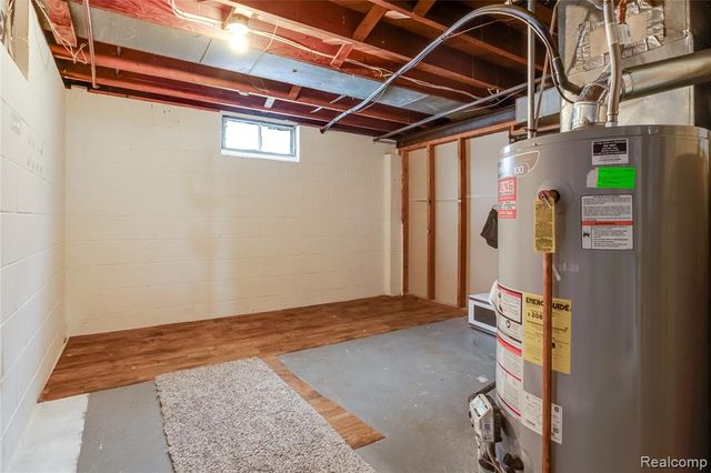 3444 Riverside Drive, Port Huron, MI 48060