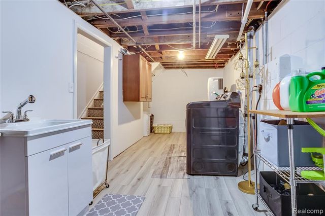 3444 Riverside Drive, Port Huron, MI 48060