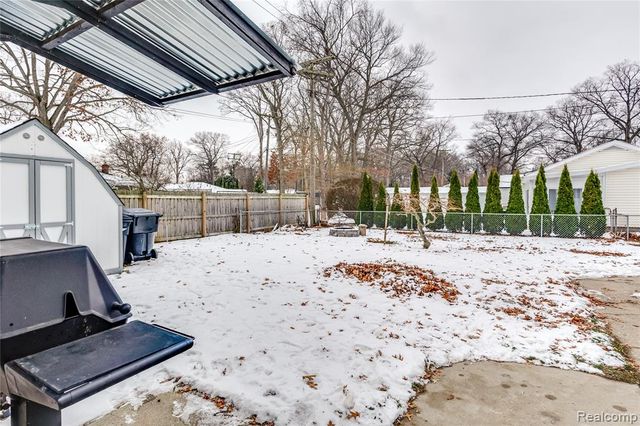 3444 Riverside Drive, Port Huron, MI 48060