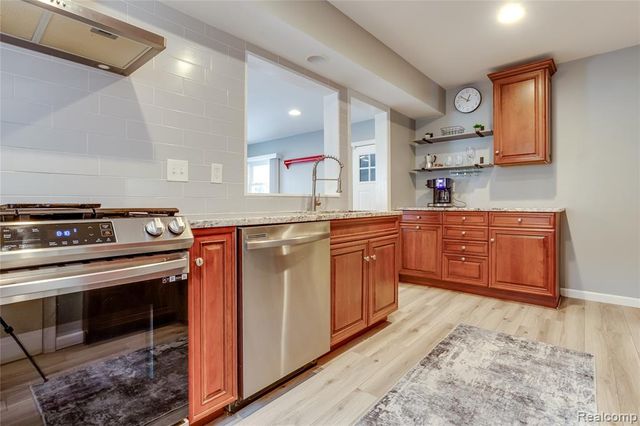 3444 Riverside Drive, Port Huron, MI 48060