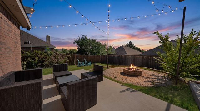 317 Sheridan Road, Oak Point, TX 75068