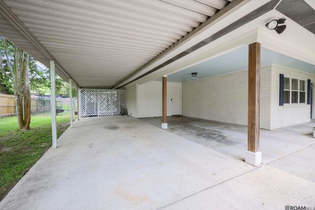 1335 Highland Park Dr, Baton Rouge, LA 70808