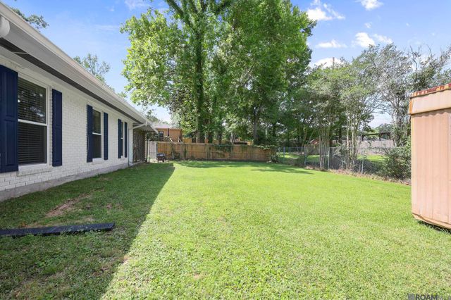 1335 Highland Park Dr, Baton Rouge, LA 70808