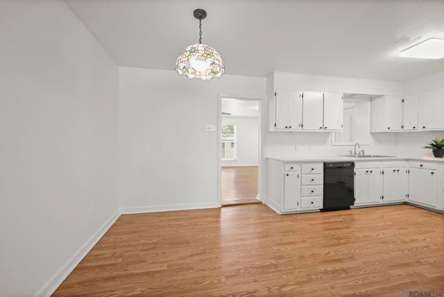 1335 Highland Park Dr, Baton Rouge, LA 70808