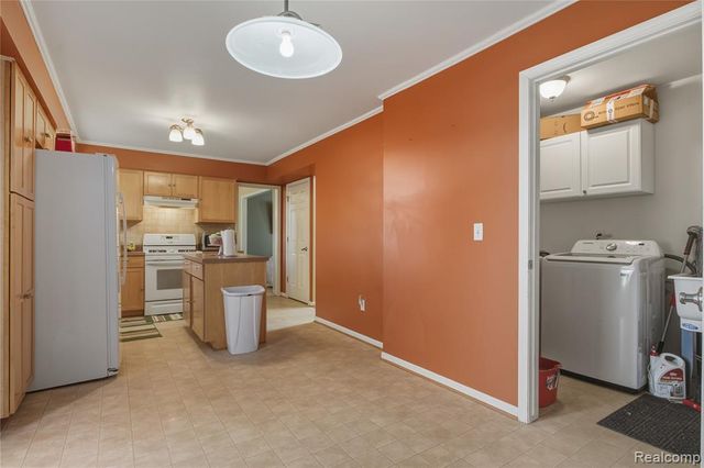 15459 Brookside Drive, Van Buren, MI 48111