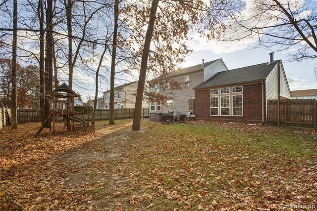15459 Brookside Drive, Van Buren, MI 48111