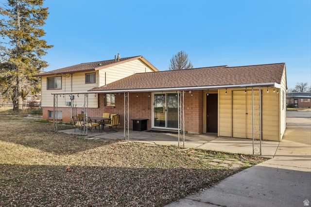 1896 CLIFF PL, Layton, UT 84041