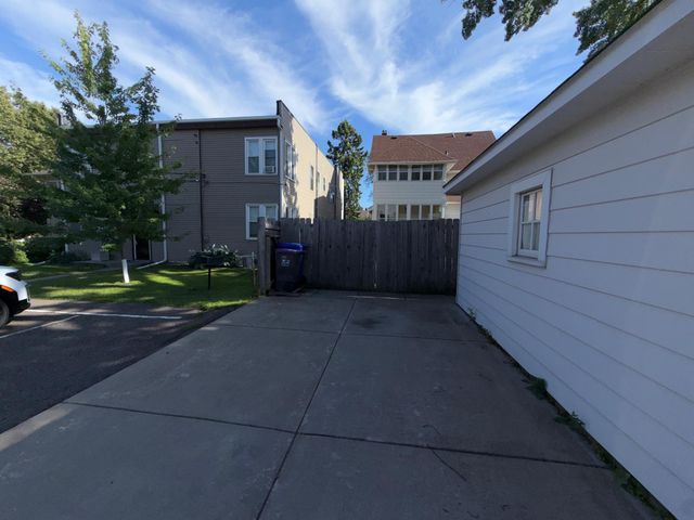 1293 Dayton Avenue, Saint Paul, MN 55104