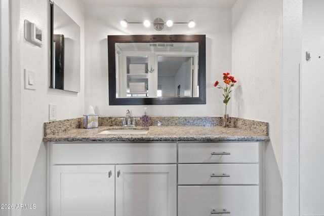 3033 E DEVONSHIRE Avenue 1018, Phoenix, AZ 85016